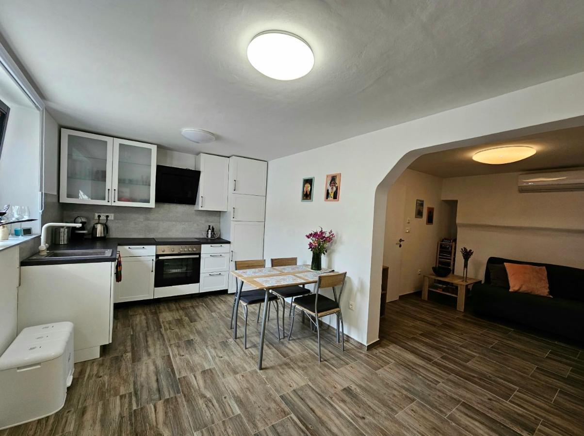 Appartement Mac Hulas By The Sea Tisno